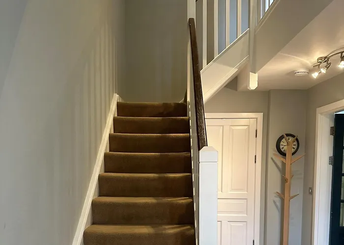 7 Oakwood Manor Kenmare